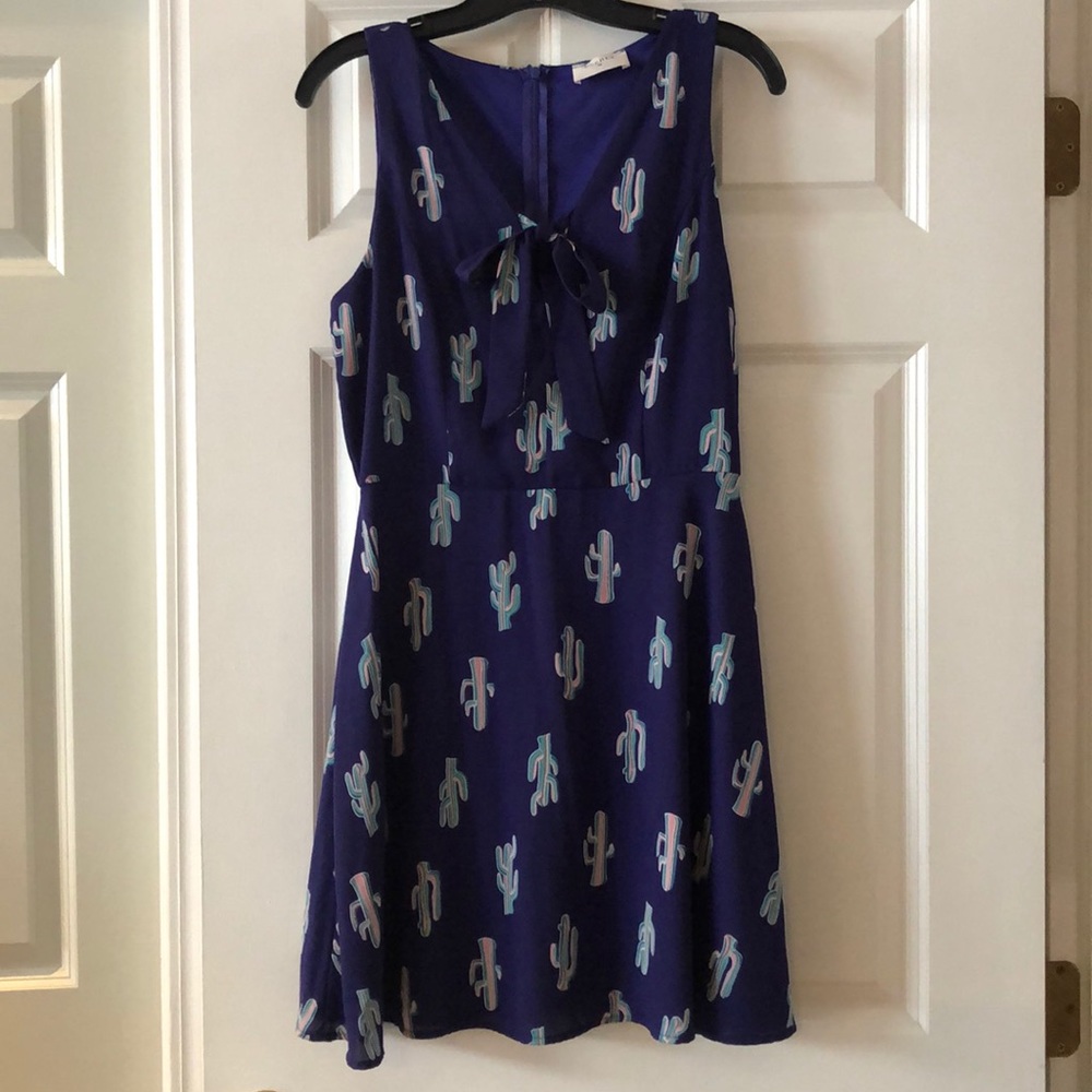 NWOT Cactus Dress w/Front Tie and Back Zipper (M)